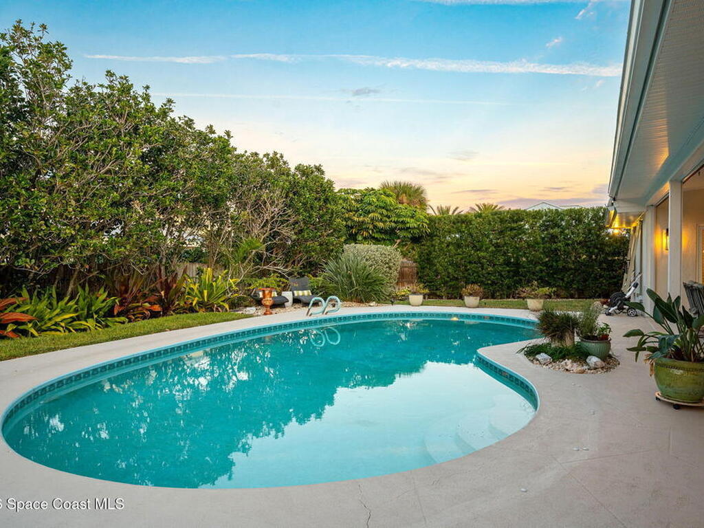 656 Franklyn Avenue, Indialantic, FL 32903