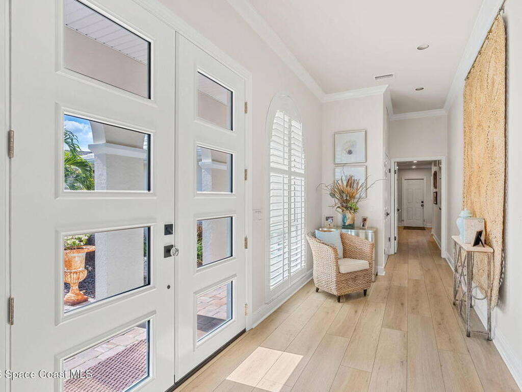 656 Franklyn Avenue, Indialantic, FL 32903