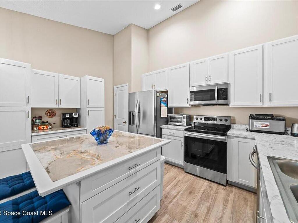 3941 Playa Del Sol Drive, Rockledge, FL 32955