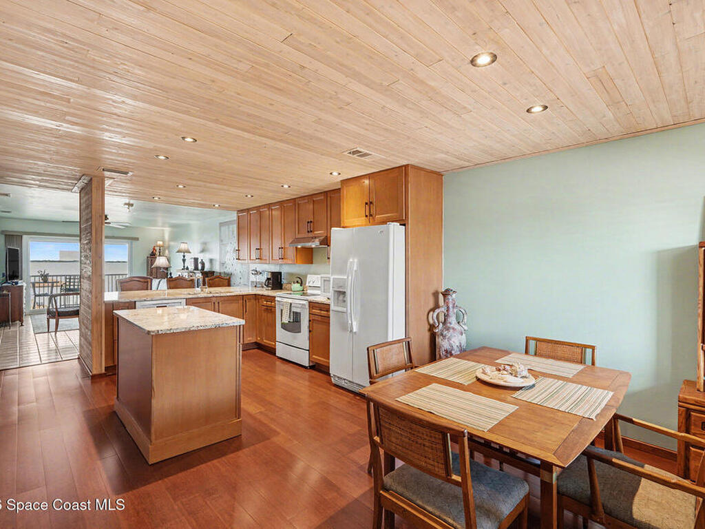 2880 S Atlantic Avenue, Cocoa Beach, FL 32931