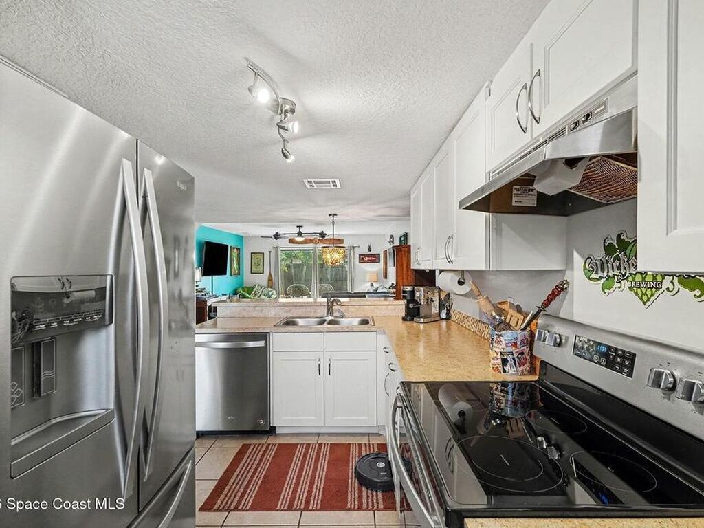 290 N 2nd Street, Cocoa Beach, FL 32931