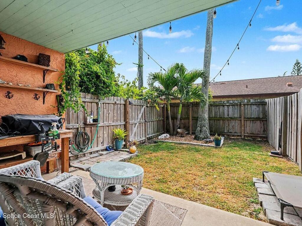 290 N 2nd Street, Cocoa Beach, FL 32931