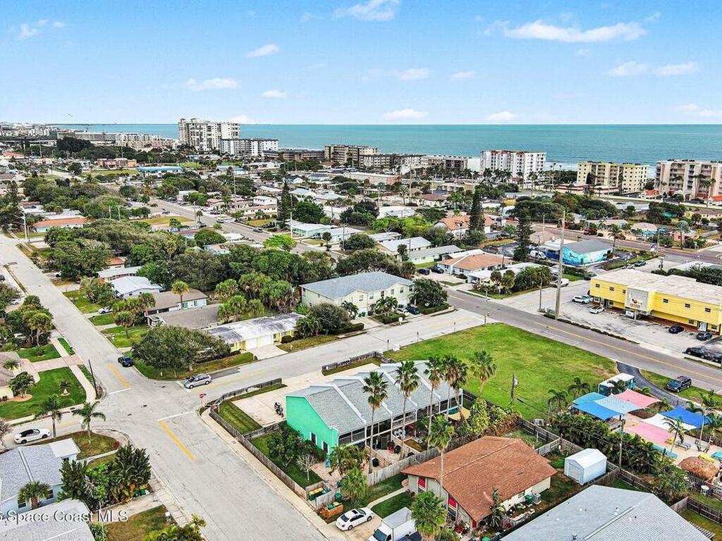 290 N 2nd Street, Cocoa Beach, FL 32931