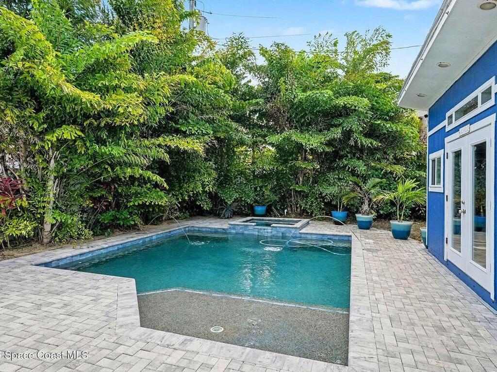 607 Madison Avenue, Cape Canaveral, FL 32920