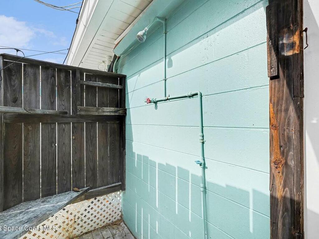 607 Madison Avenue, Cape Canaveral, FL 32920