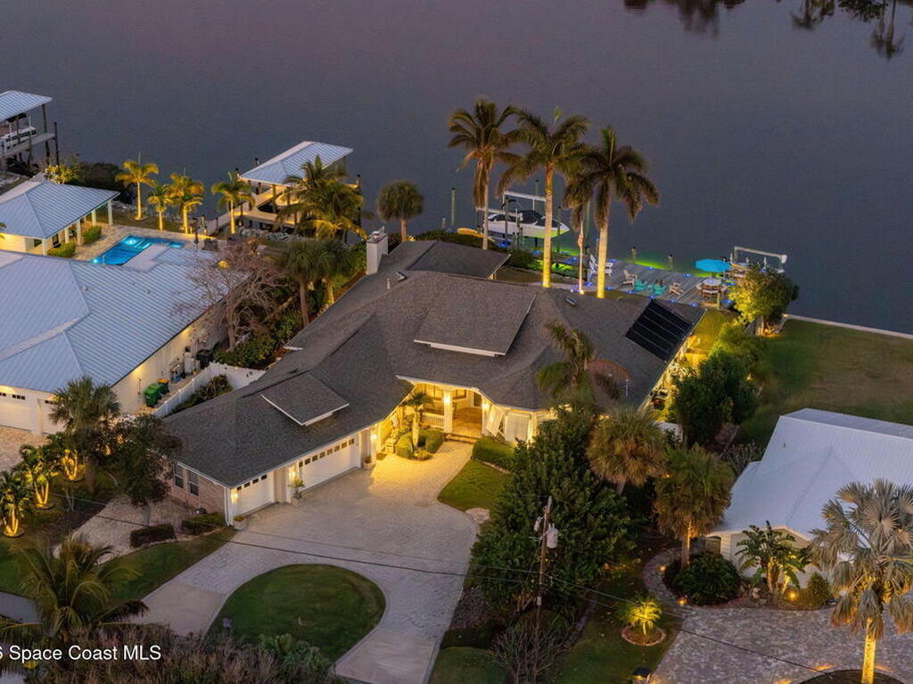 1675 Bay Shore Drive, Cocoa Beach, FL 32931