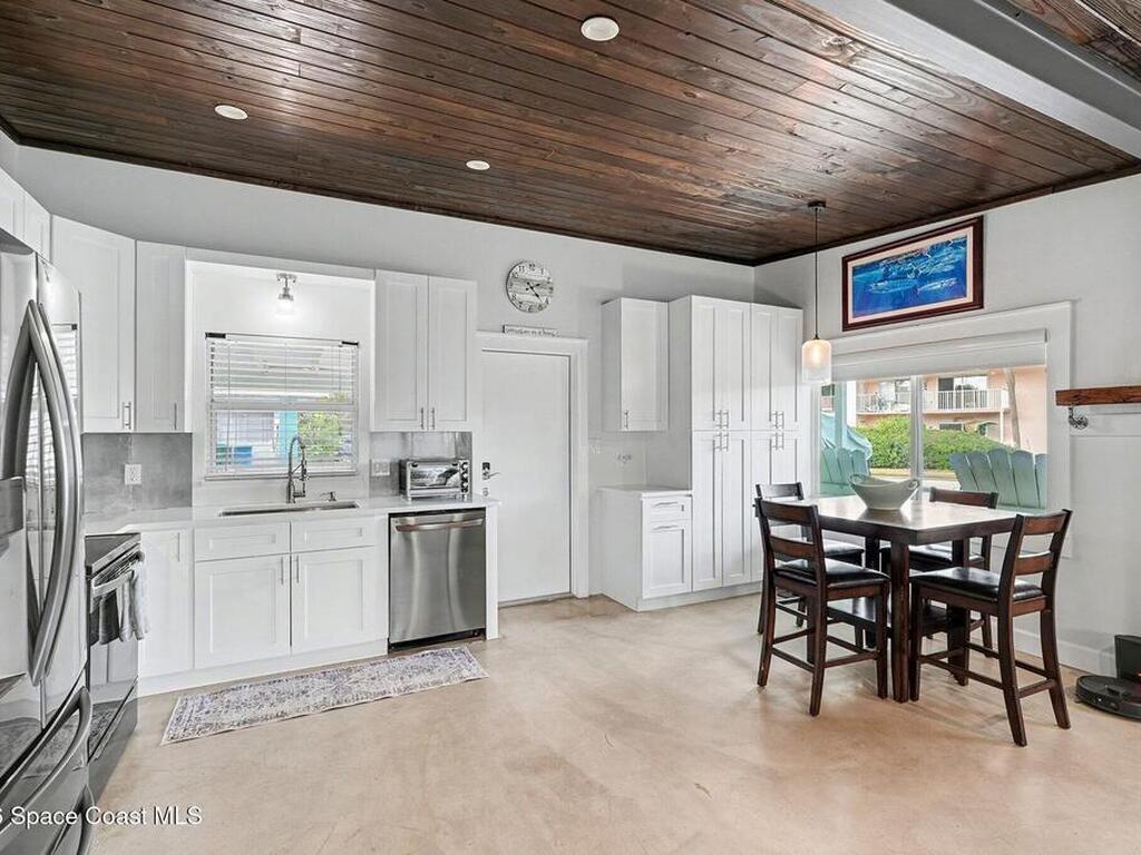 607 & 609 Madison Avenue, Cape Canaveral, FL 32920