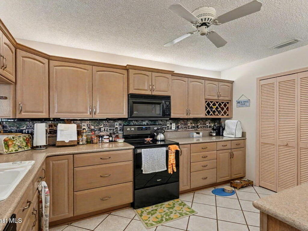 3681 Sawgrass Drive, Titusville, FL 32780