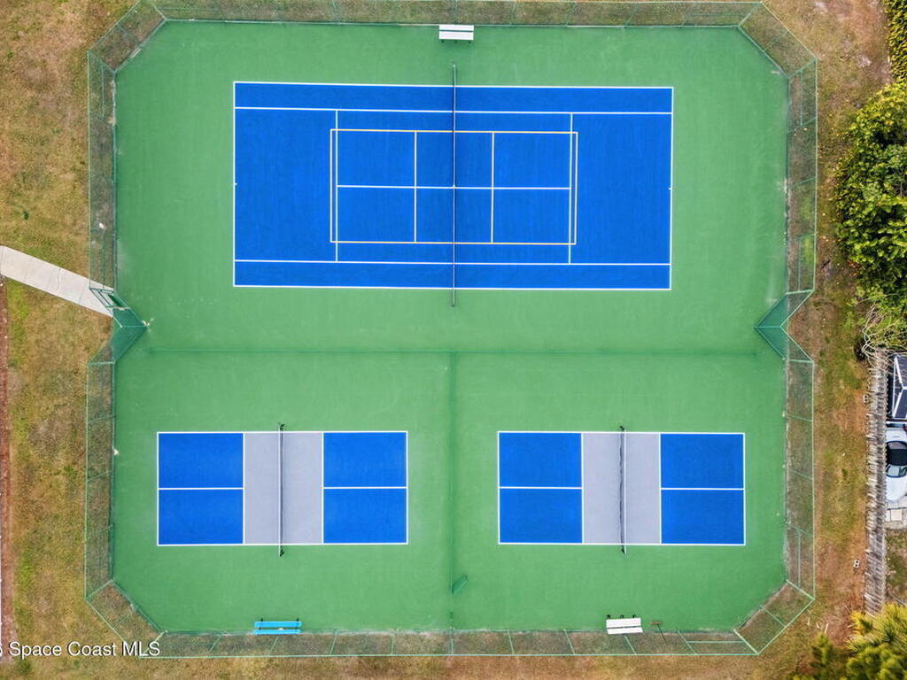 630 Newport Drive, Indialantic, FL 32903