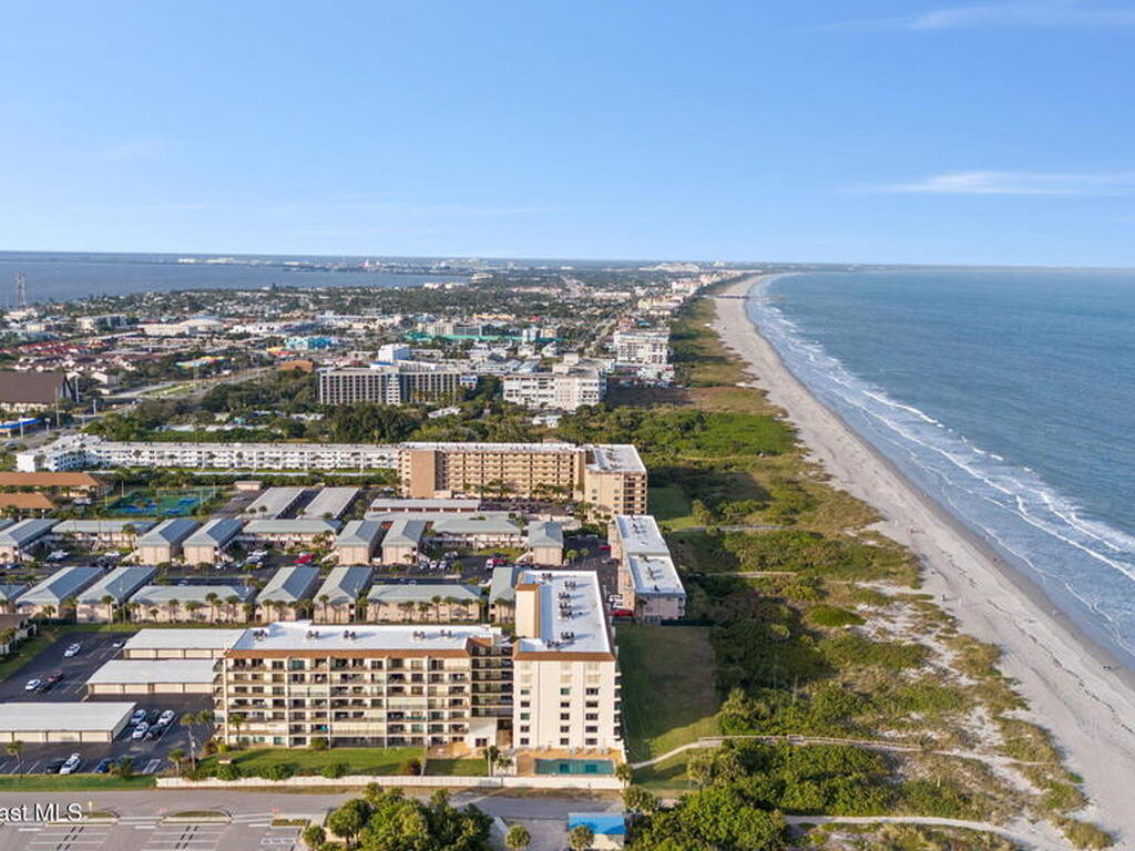 3060 N Atlantic Avenue, Cocoa Beach, FL 32931