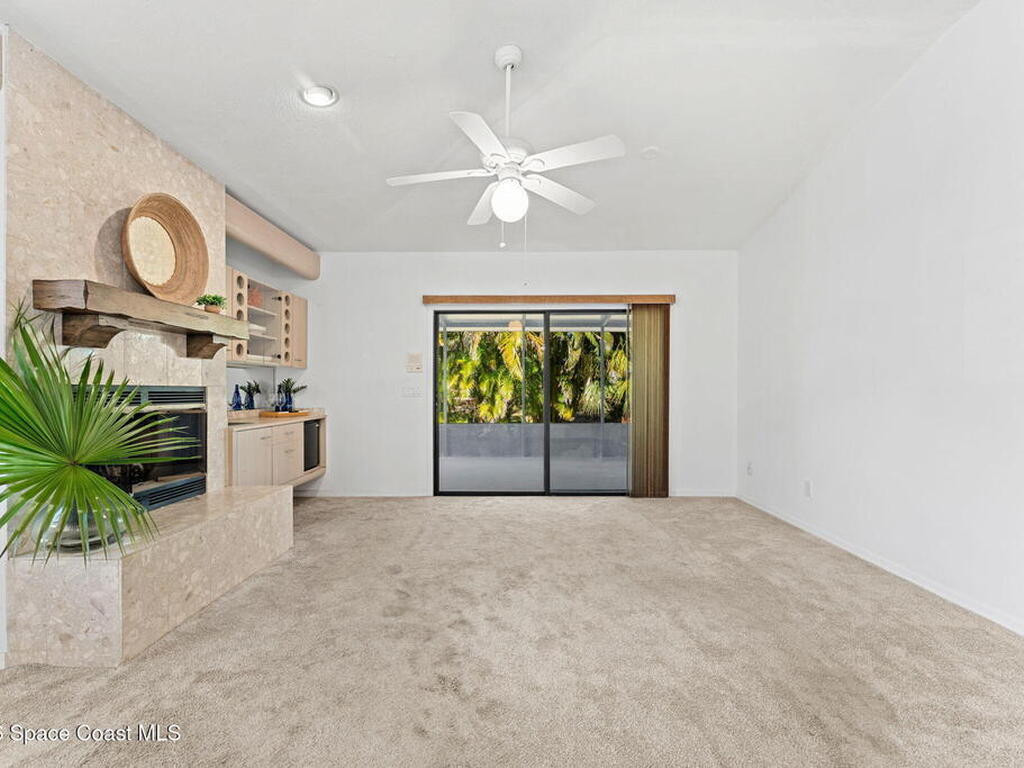 802 Parkside Place, Indian Harbour Beach, FL 32937