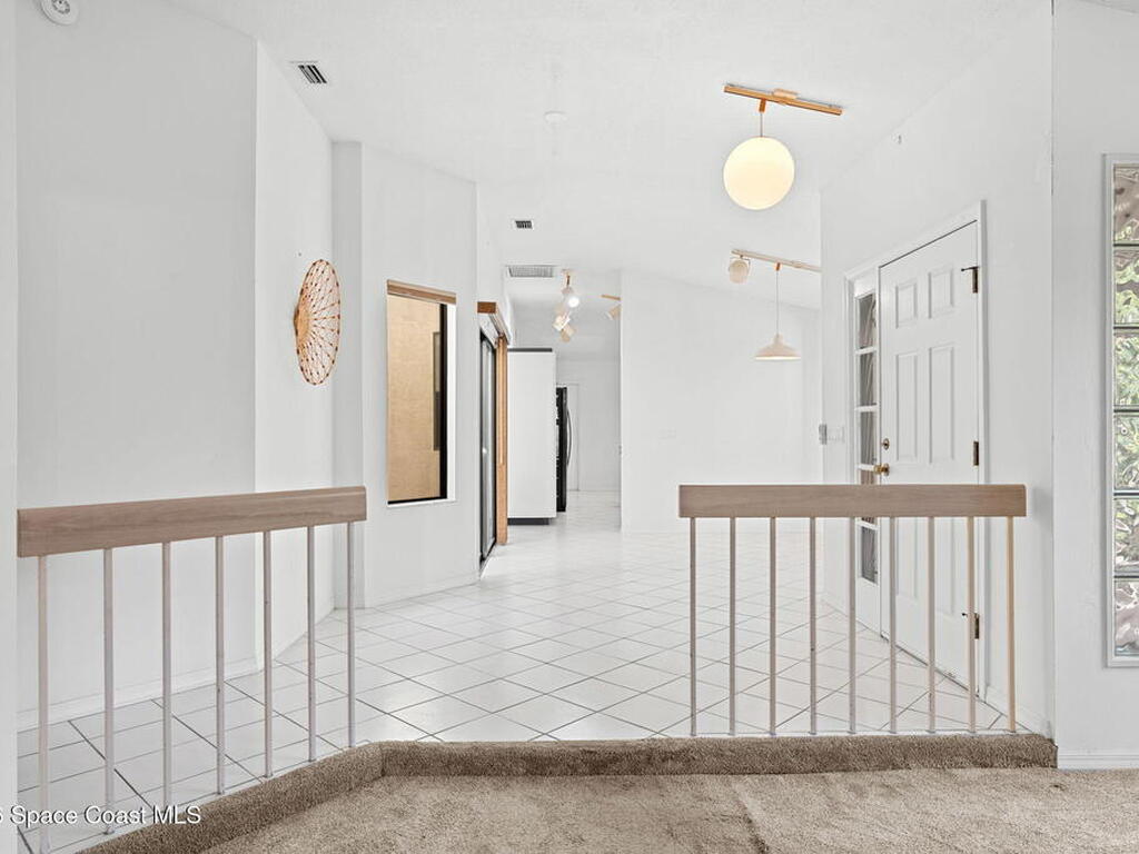 802 Parkside Place, Indian Harbour Beach, FL 32937