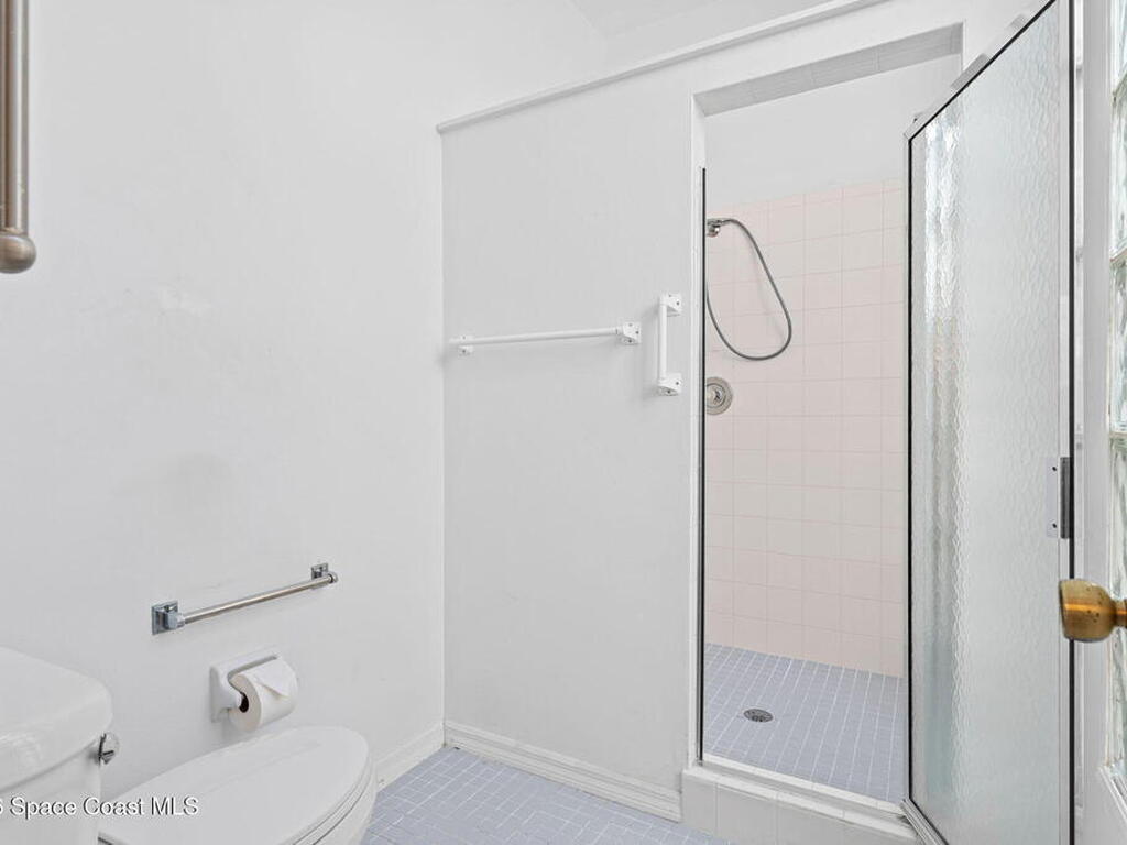 802 Parkside Place, Indian Harbour Beach, FL 32937