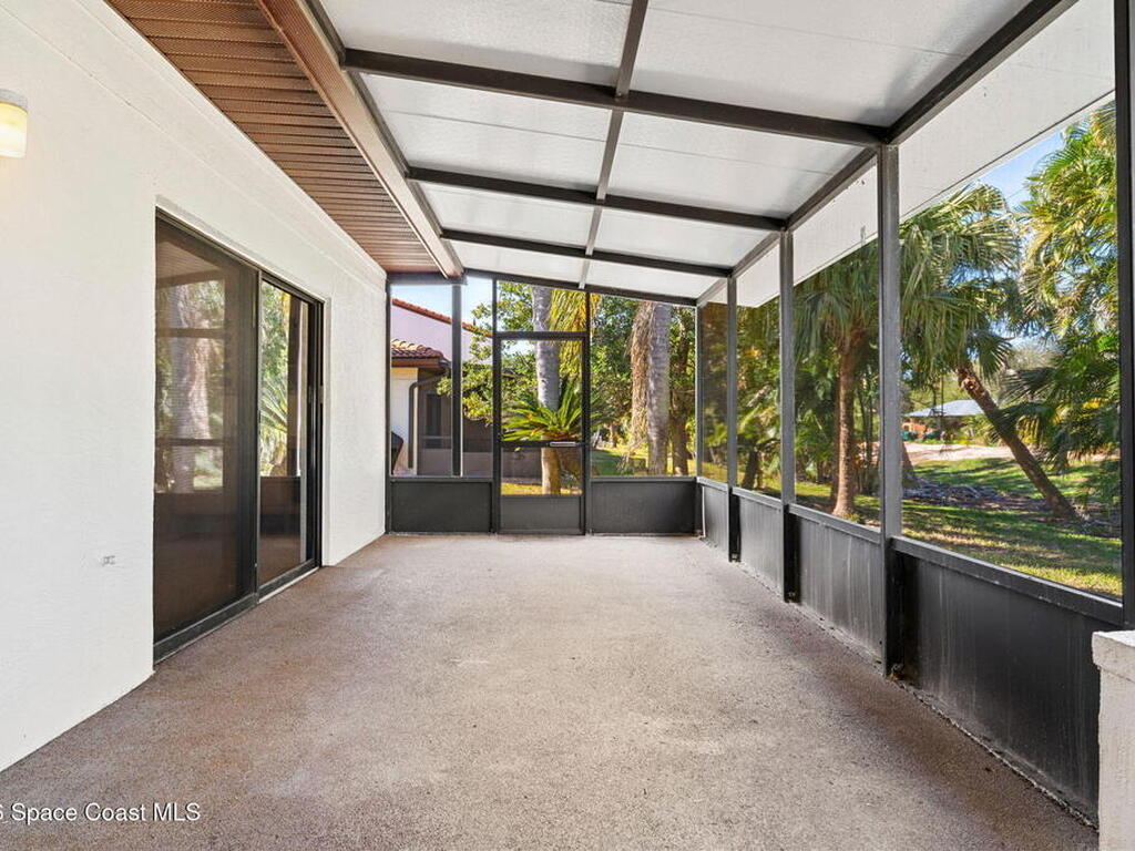 802 Parkside Place, Indian Harbour Beach, FL 32937