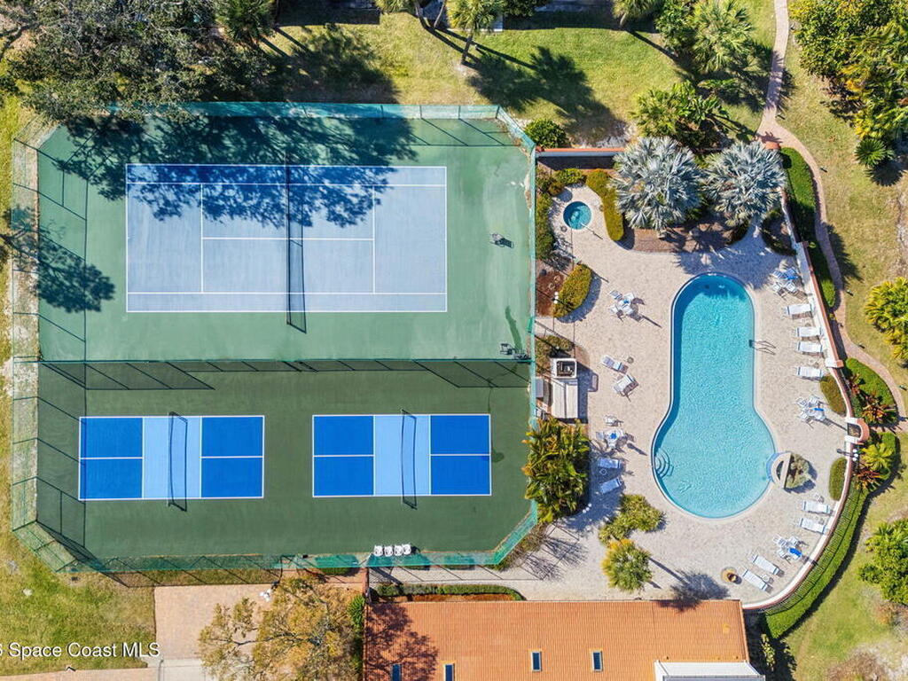 802 Parkside Place, Indian Harbour Beach, FL 32937