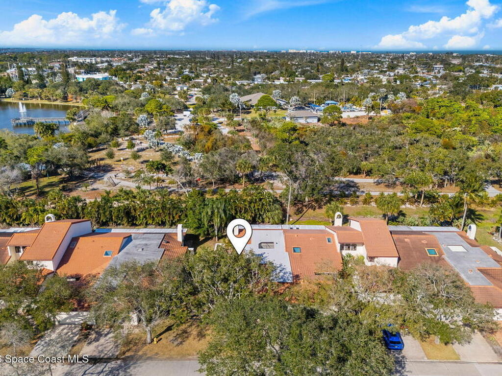 802 Parkside Place, Indian Harbour Beach, FL 32937