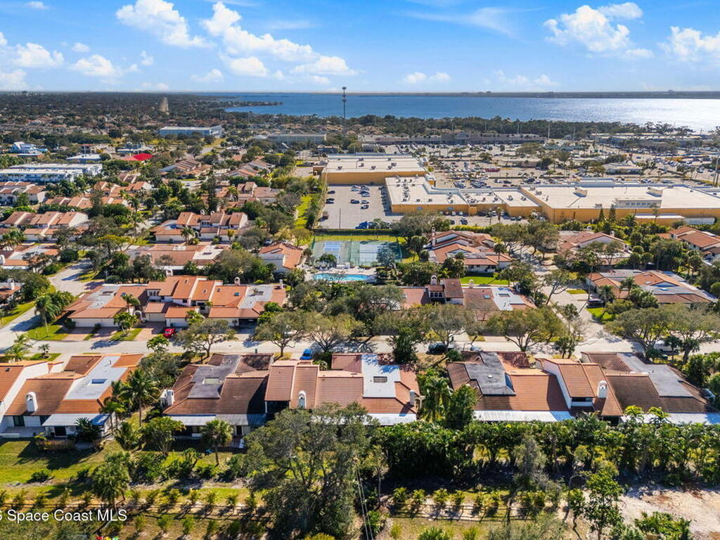 802 Parkside Place, Indian Harbour Beach, FL 32937