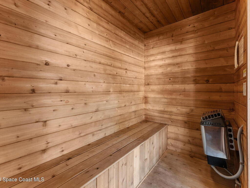 802 Parkside Place, Indian Harbour Beach, FL 32937