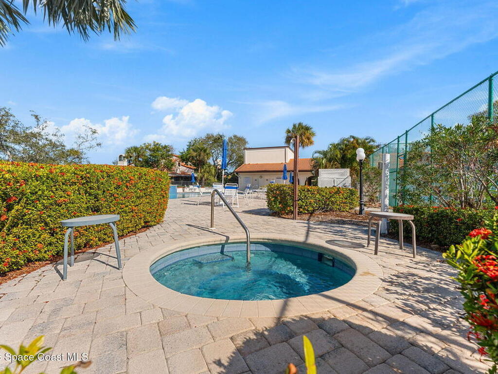 802 Parkside Place, Indian Harbour Beach, FL 32937