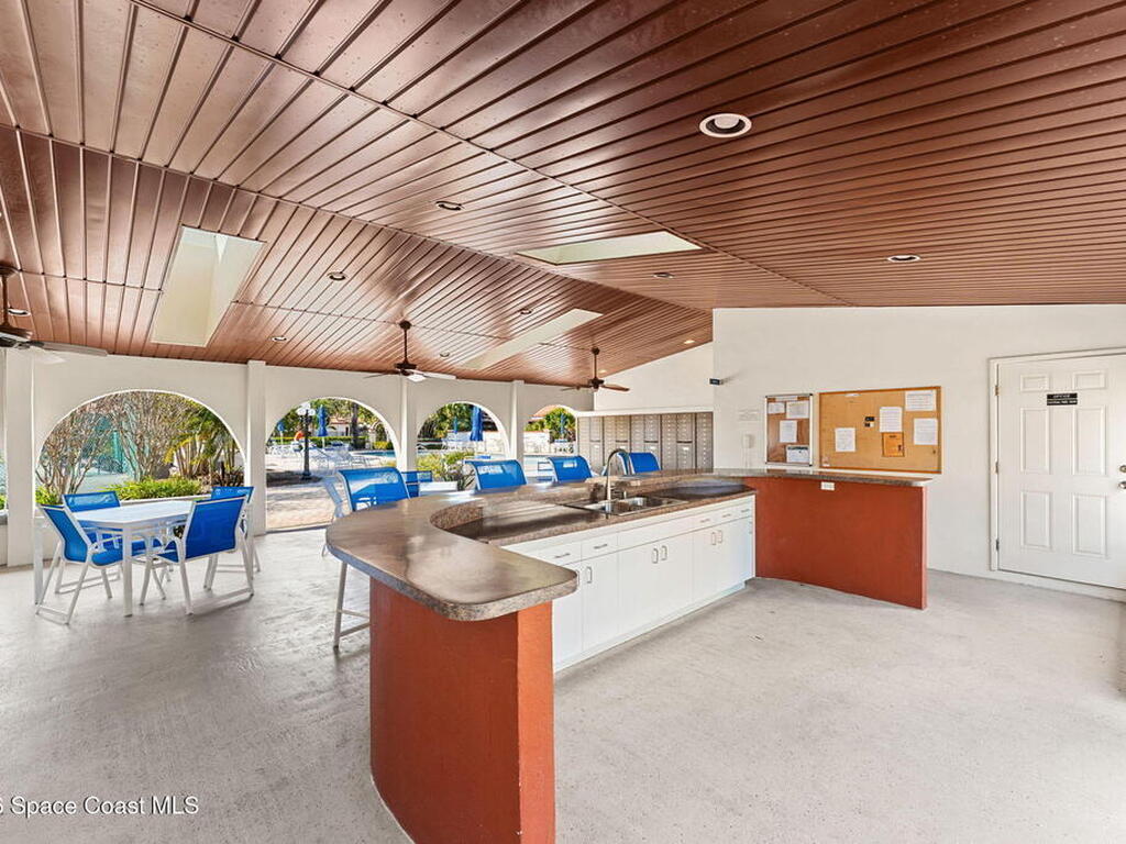 802 Parkside Place, Indian Harbour Beach, FL 32937