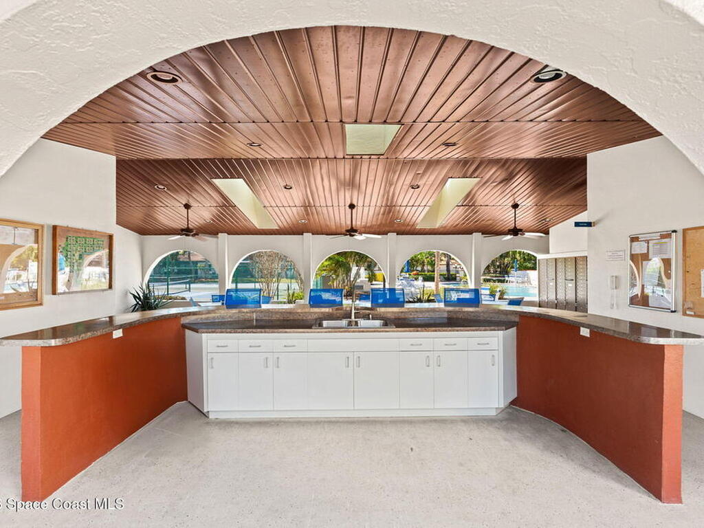 802 Parkside Place, Indian Harbour Beach, FL 32937