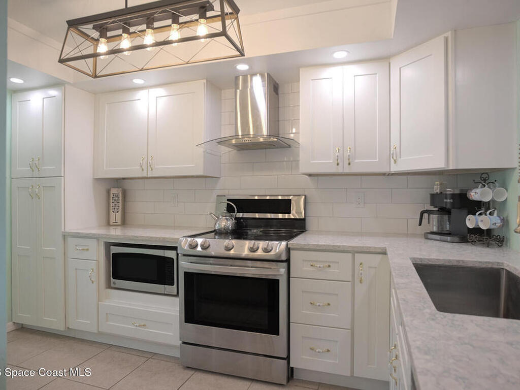 850 N Atlantic Avenue, Cocoa Beach, FL 32931