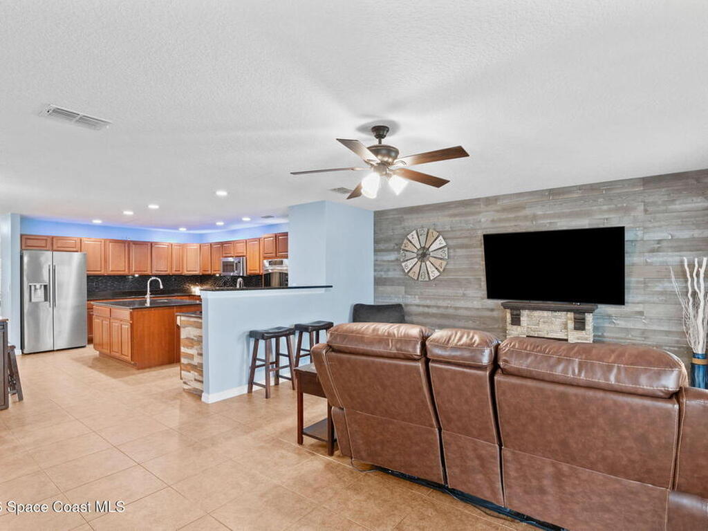 3334 Burdock Avenue, West Melbourne, FL 32904