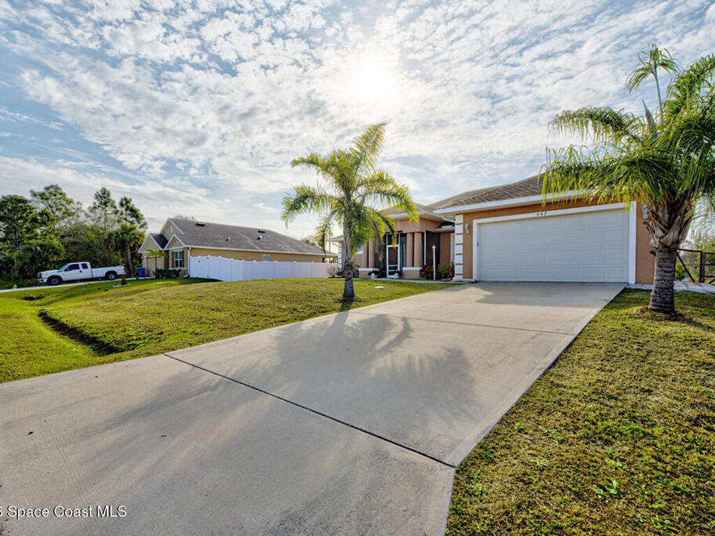 462 Gancedo Street, Palm Bay, FL 32908