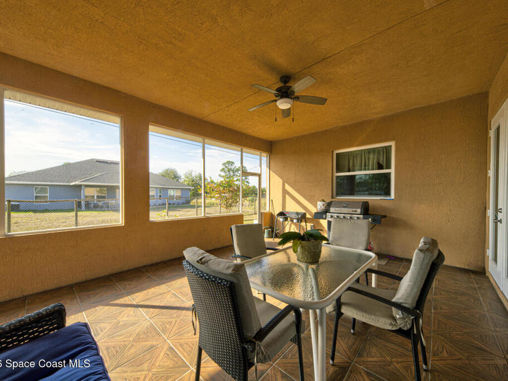 462 Gancedo Street, Palm Bay, FL 32908