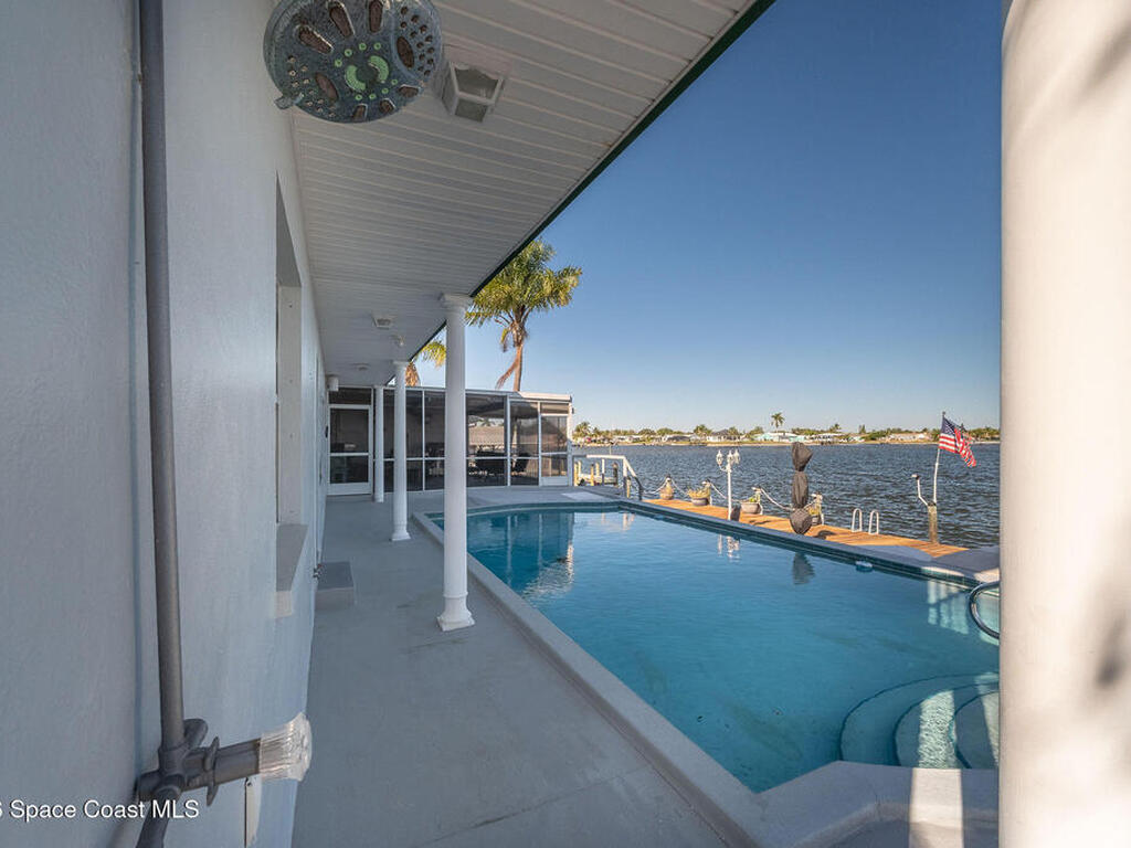 610 Paula Avenue, Merritt Island, FL 32953