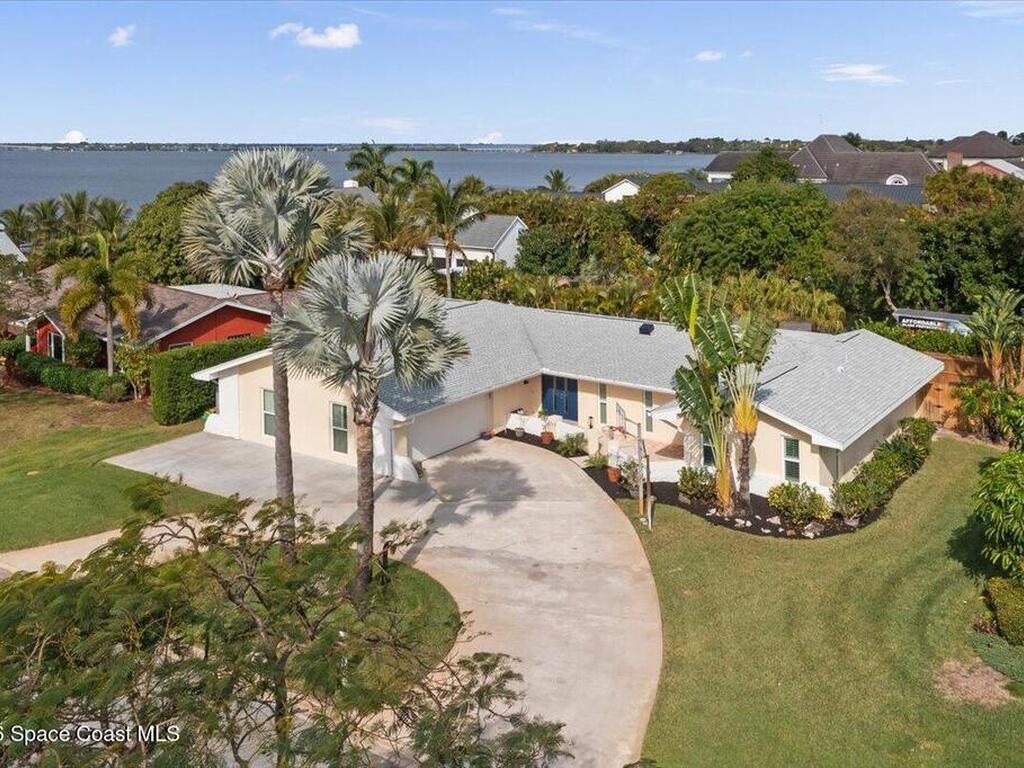 808 Puesta Del Sol Plaza, Indialantic, FL 32903