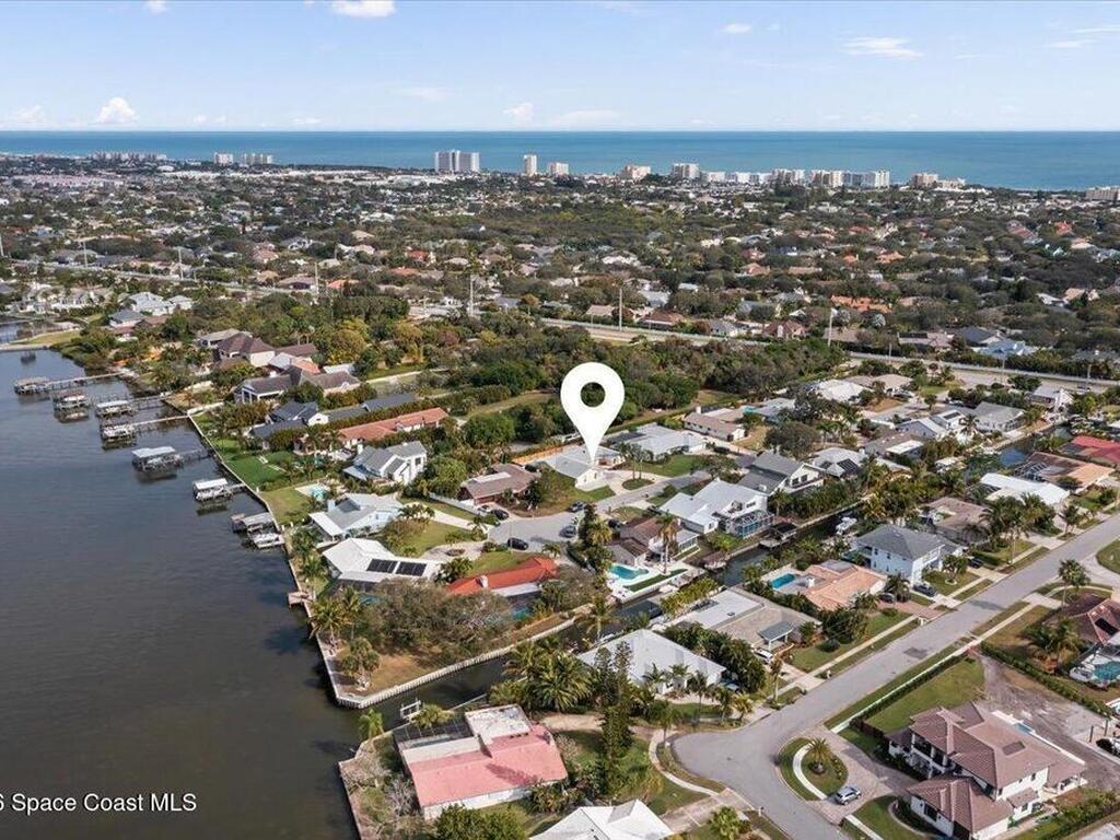 808 Puesta Del Sol Plaza, Indialantic, FL 32903