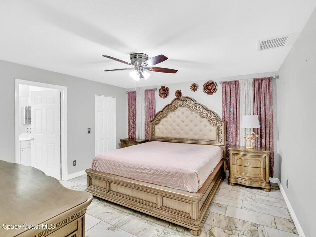 2120 87th Court, Vero Beach, FL 32966