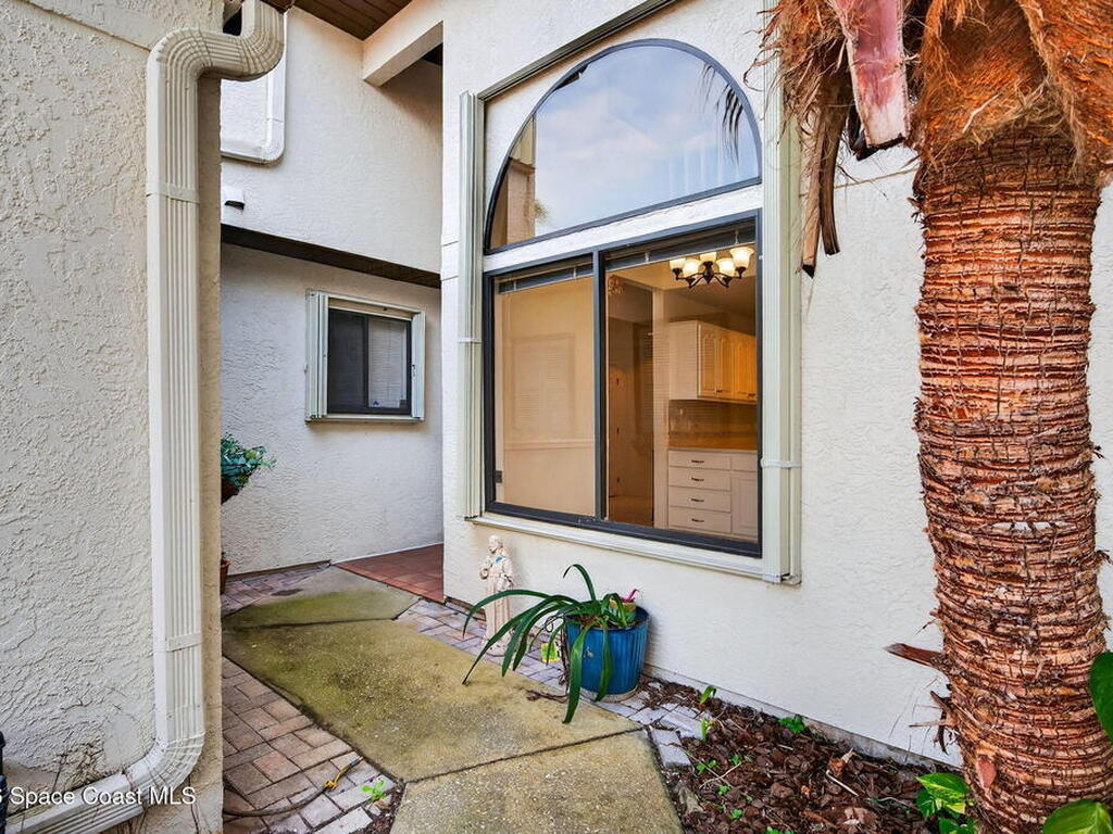 1607 Parkside Place, Indian Harbour Beach, FL 32937