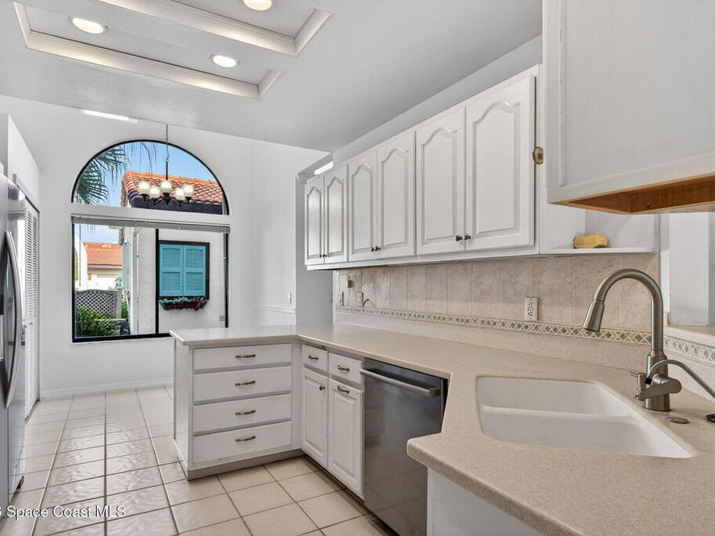 1607 Parkside Place, Indian Harbour Beach, FL 32937