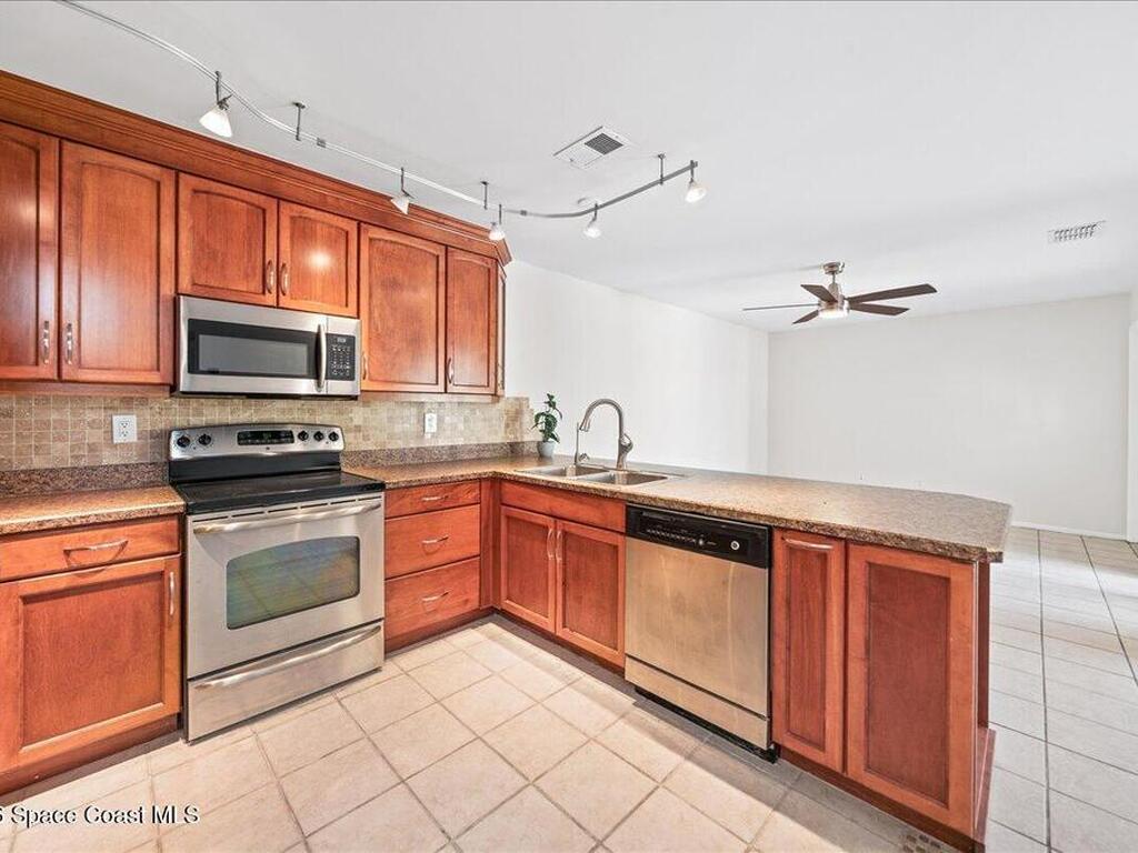 1030 Abada Court, Palm Bay, FL 32905