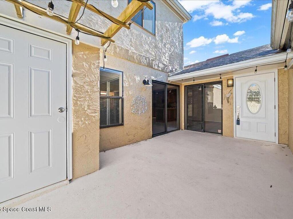 1030 Abada Court, Palm Bay, FL 32905