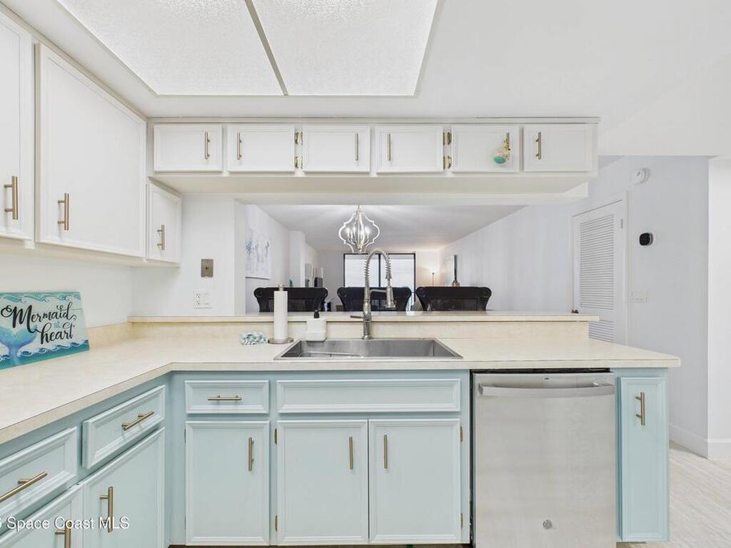 1860 N Atlantic Avenue, Cocoa Beach, FL 32931