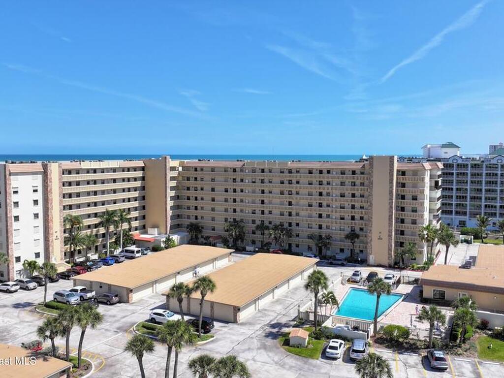 1860 N Atlantic Avenue, Cocoa Beach, FL 32931