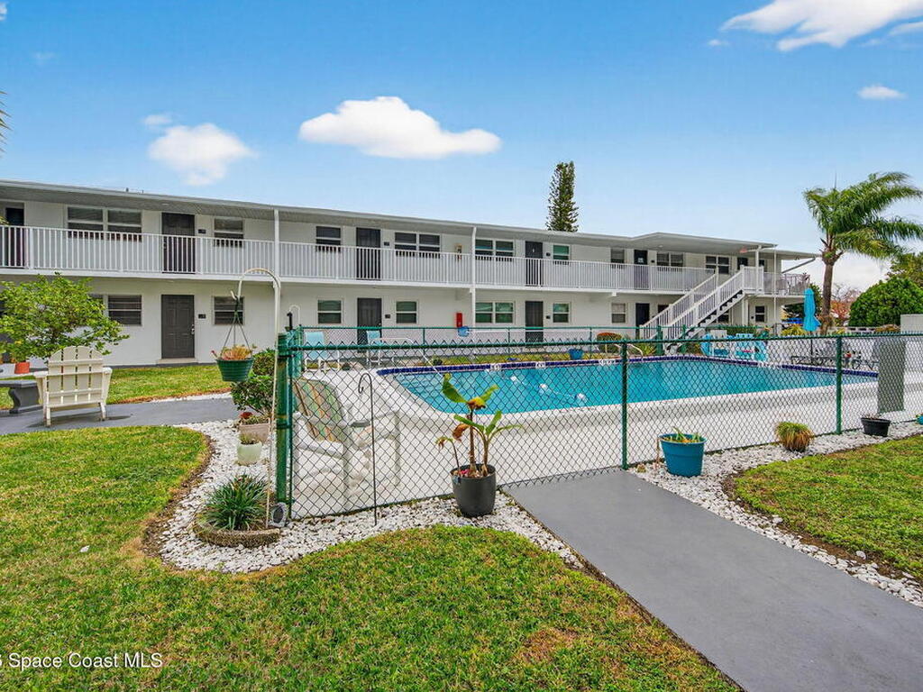 8521 Canaveral Boulevard, Cape Canaveral, FL 32920