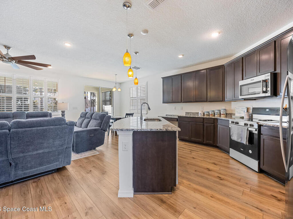 2821 Bobby Jones Street, West Melbourne, FL 32904