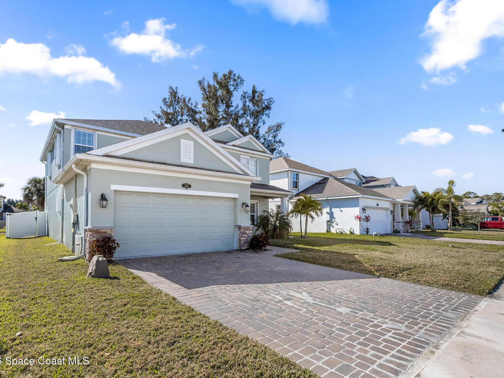 2821 Bobby Jones Street, West Melbourne, FL 32904