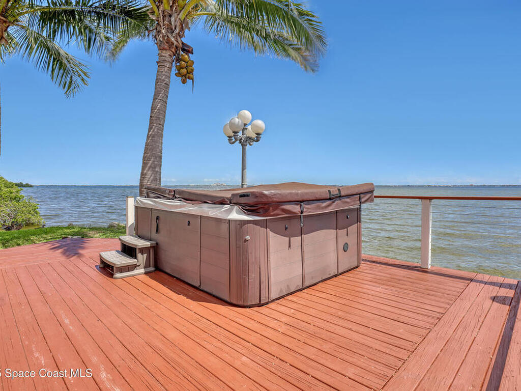 700 Milford Point Drive, Merritt Island, FL 32952