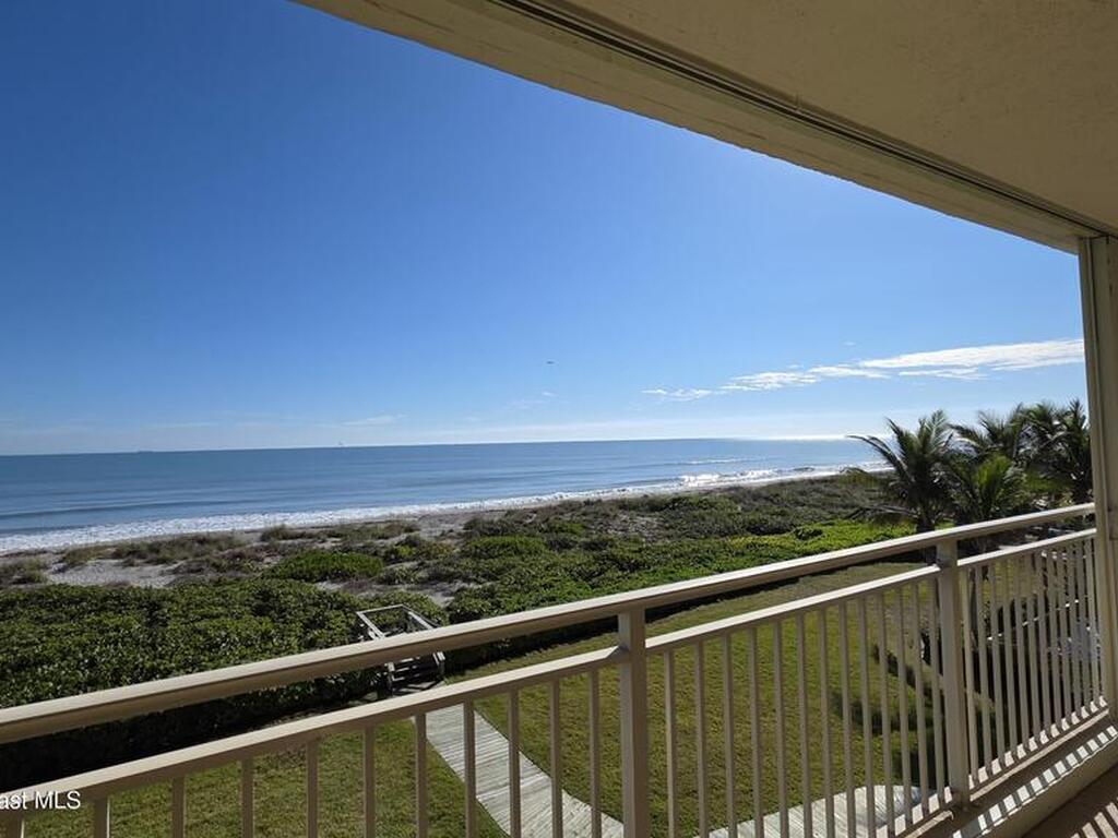 3223 S Atlantic Avenue, Cocoa Beach, FL 32931