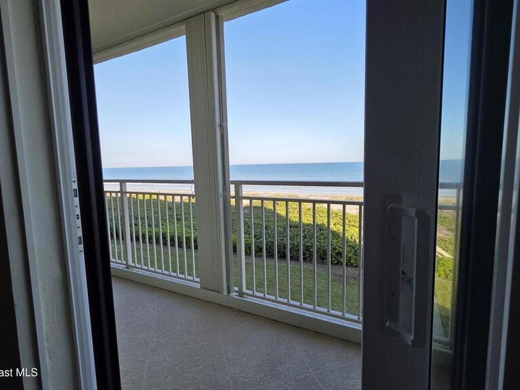 3223 S Atlantic Avenue, Cocoa Beach, FL 32931