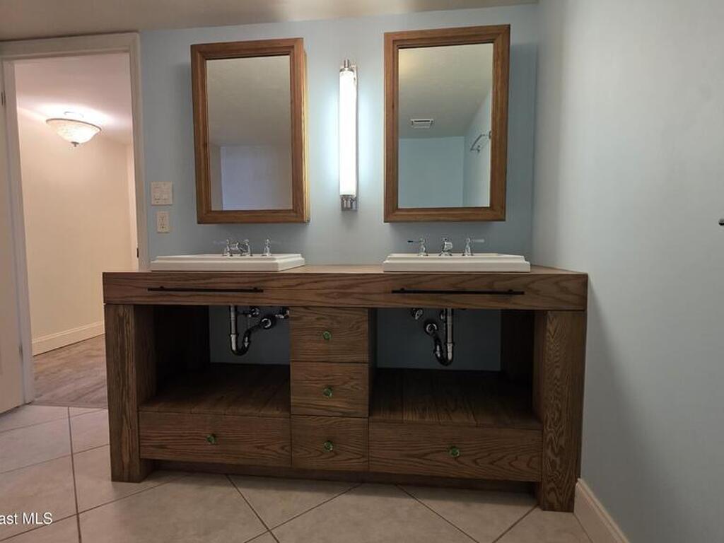 3223 S Atlantic Avenue, Cocoa Beach, FL 32931