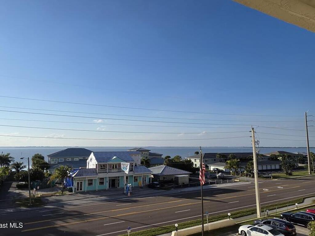 3223 S Atlantic Avenue, Cocoa Beach, FL 32931
