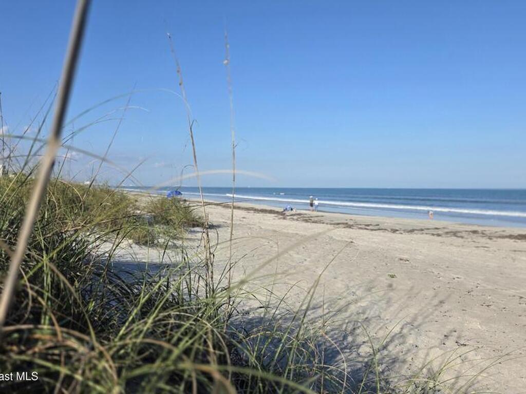 3223 S Atlantic Avenue, Cocoa Beach, FL 32931