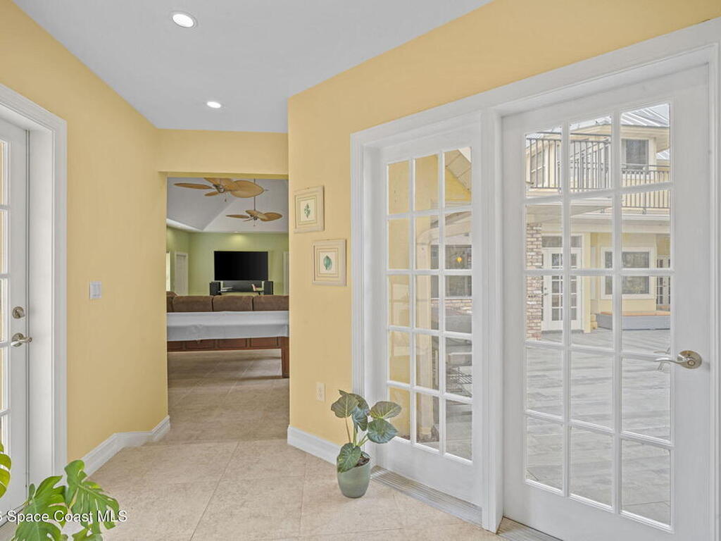 250 Lanternback Island Drive, Satellite Beach, FL 32937