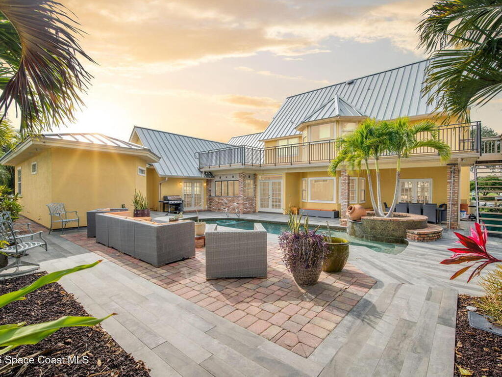 250 Lanternback Island Drive, Satellite Beach, FL 32937